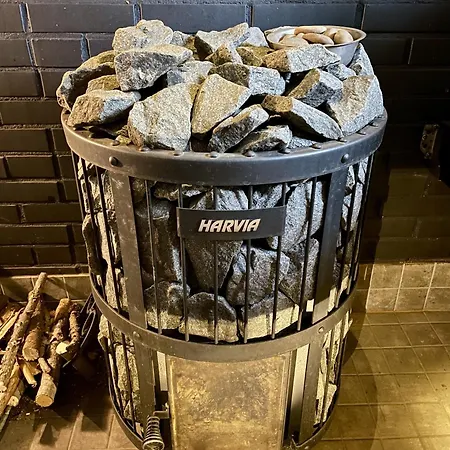 Cozy With A Beautiful Sauna Near Penzion Lappeenranta